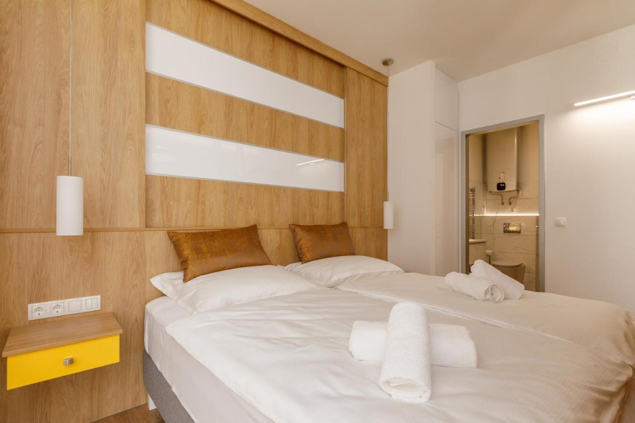 La Bella Centrum Apartmanok Piros/Sarga Хевиз Экстерьер фото